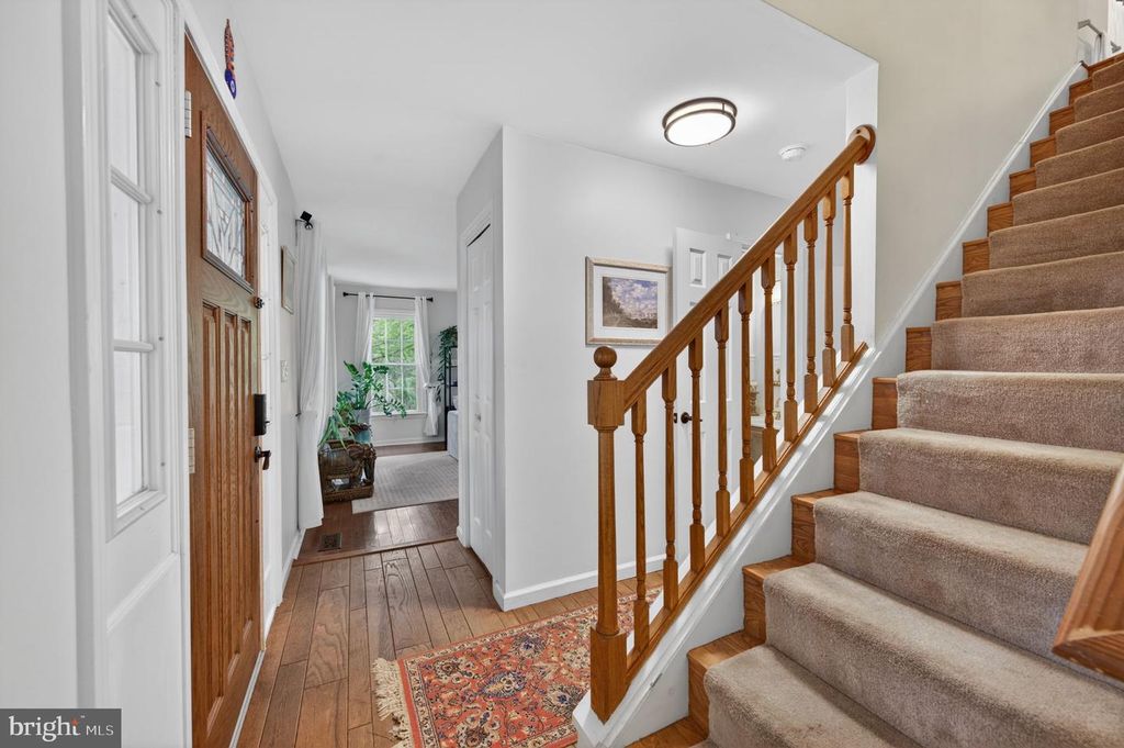 Image 10 of property listing at 1221 COVE DR, Churchton, MD 20733