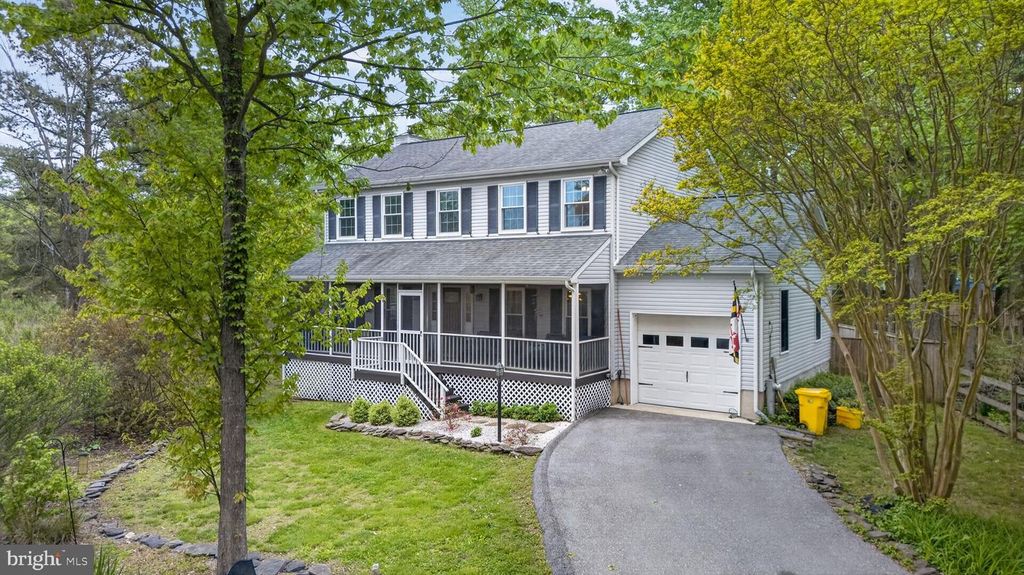 Image 2 of property listing at 1221 COVE DR, Churchton, MD 20733