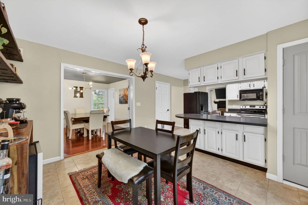Image 22 of property listing at 1221 COVE DR, Churchton, MD 20733