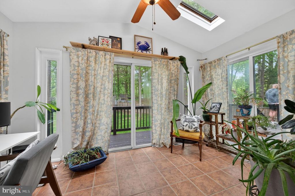 Image 30 of property listing at 1221 COVE DR, Churchton, MD 20733