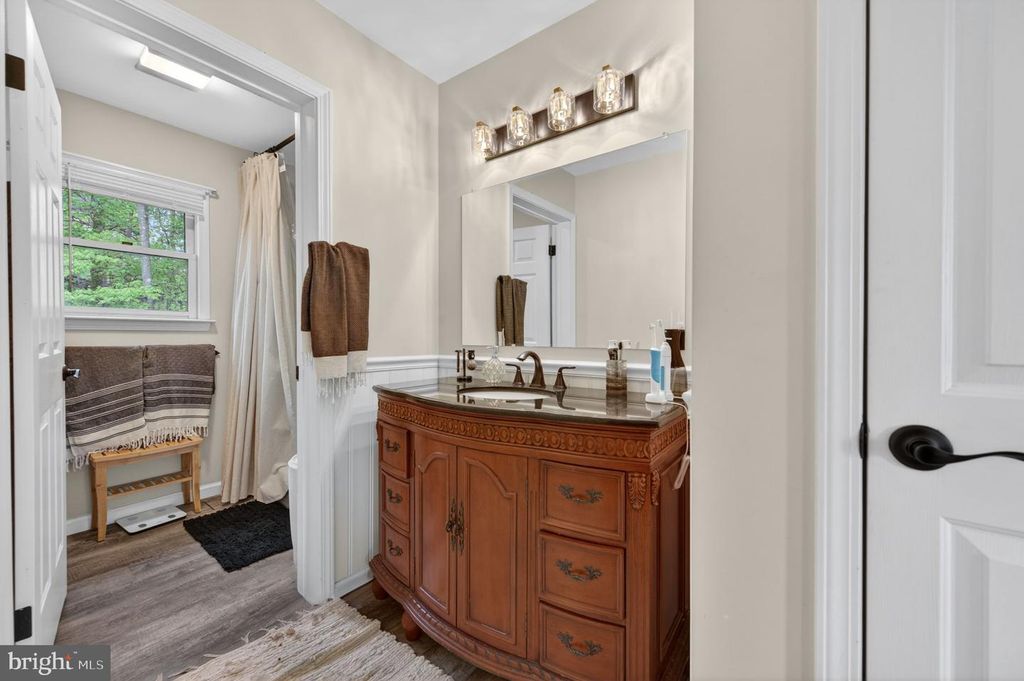 Image 43 of property listing at 1221 COVE DR, Churchton, MD 20733