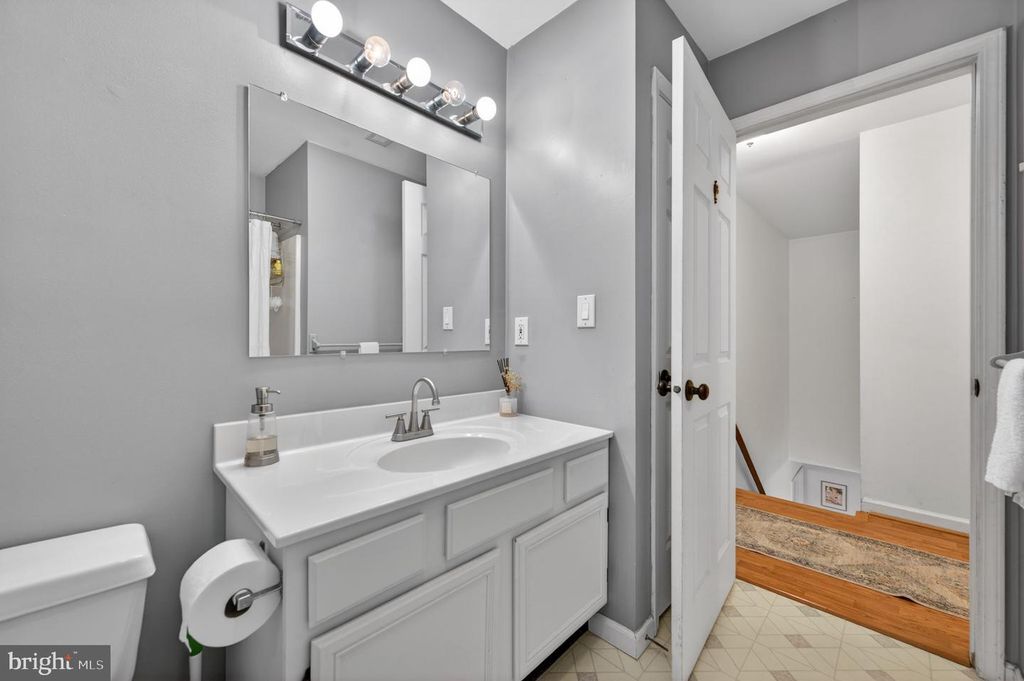 Image 49 of property listing at 1221 COVE DR, Churchton, MD 20733