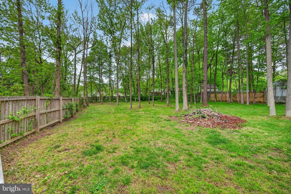 Image 52 of property listing at 1221 COVE DR, Churchton, MD 20733