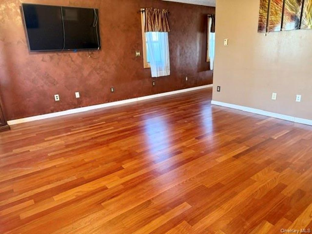 1424 Cross Bay Boulevard, Broad Channel, NY 11693 — photo 4