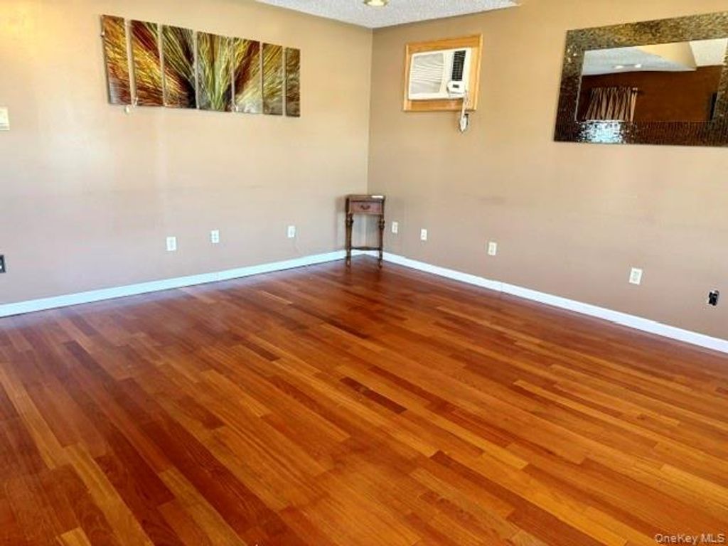 1424 Cross Bay Boulevard, Broad Channel, NY 11693 — photo 5