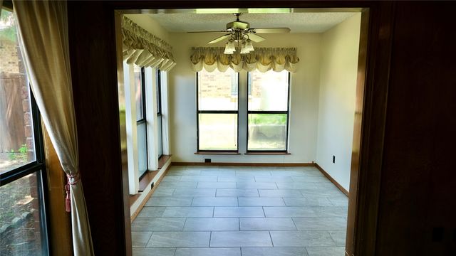 4724 Meadowview Drive, Mesquite, TX 75150