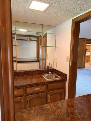 4724 Meadowview Drive, Mesquite, TX 75150