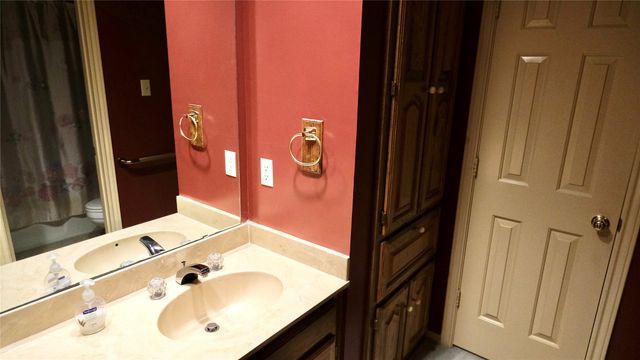 4724 Meadowview Drive, Mesquite, TX 75150