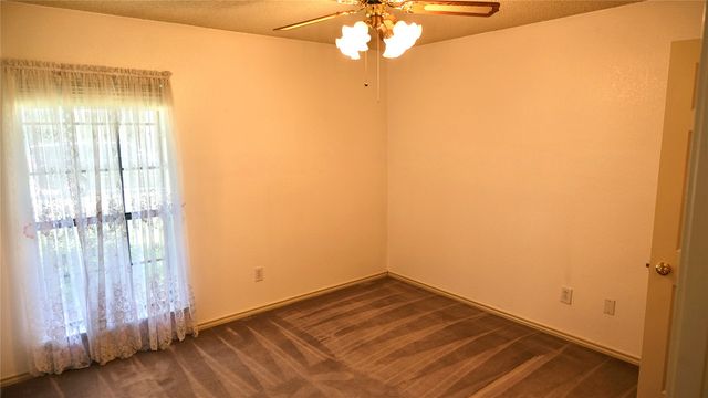 4724 Meadowview Drive, Mesquite, TX 75150