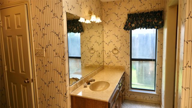 4724 Meadowview Drive, Mesquite, TX 75150