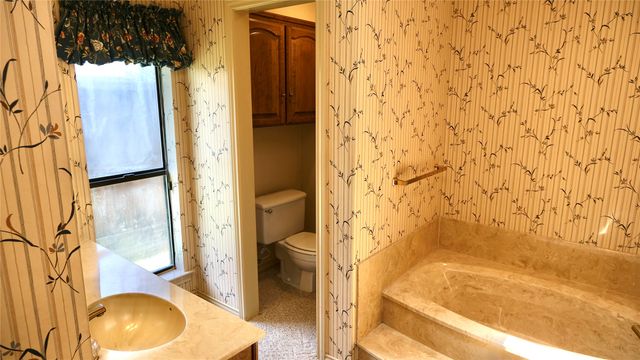 4724 Meadowview Drive, Mesquite, TX 75150