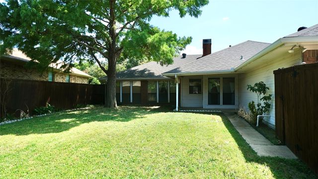 4724 Meadowview Drive, Mesquite, TX 75150