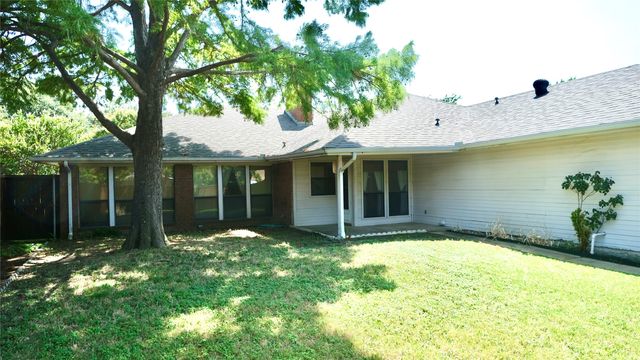 4724 Meadowview Drive, Mesquite, TX 75150