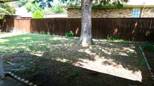 4724 Meadowview Drive, Mesquite, TX 75150
