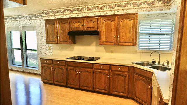 4724 Meadowview Drive, Mesquite, TX 75150