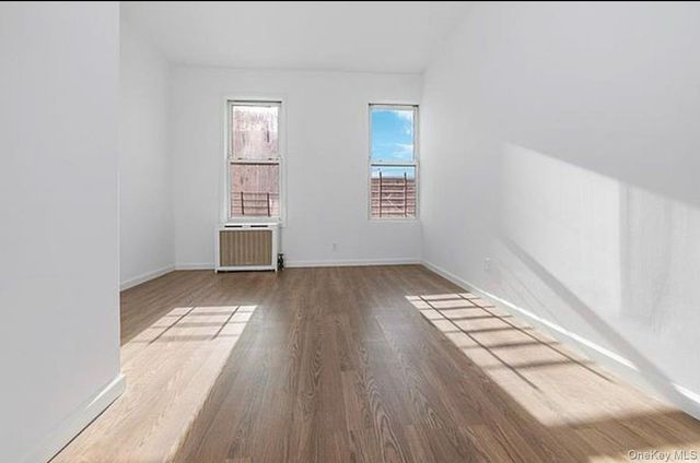 3717 Greenpoint Avenue 2, Long Island City, NY 11101