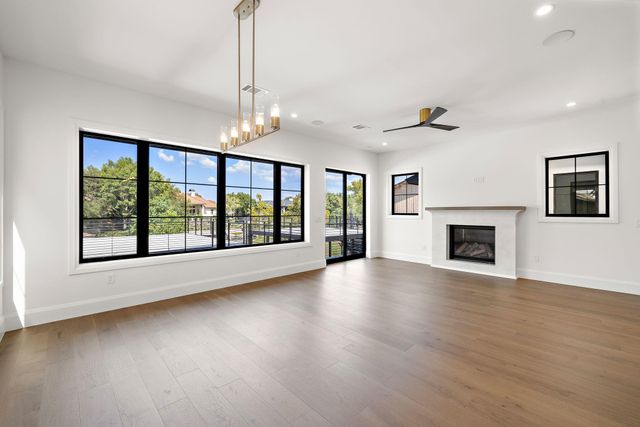 701 Hi CIR N UNIT C, Horseshoe Bay, TX 78657