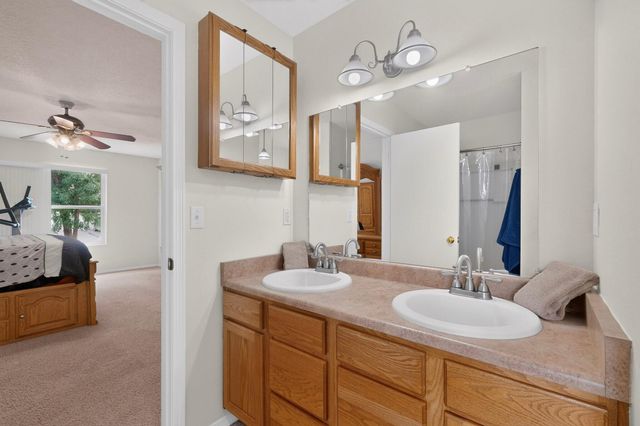 6001 Murcia Avenue NW, Albuquerque, NM 87114