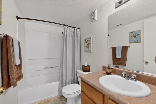6001 Murcia Avenue NW, Albuquerque, NM 87114