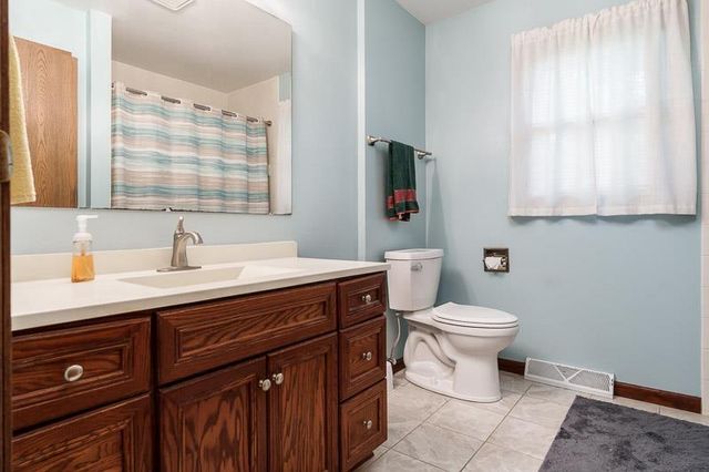 718 Crist Road, Beloit, WI 53511
