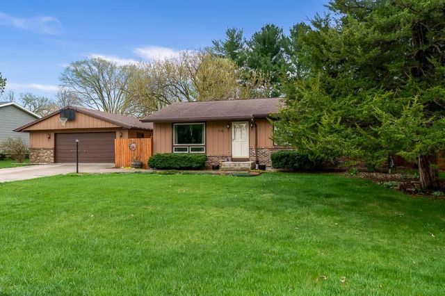 718 Crist Road, Beloit, WI 53511