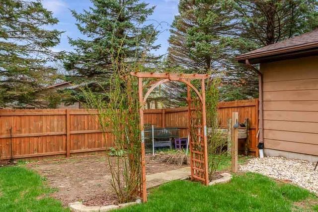 718 Crist Road, Beloit, WI 53511