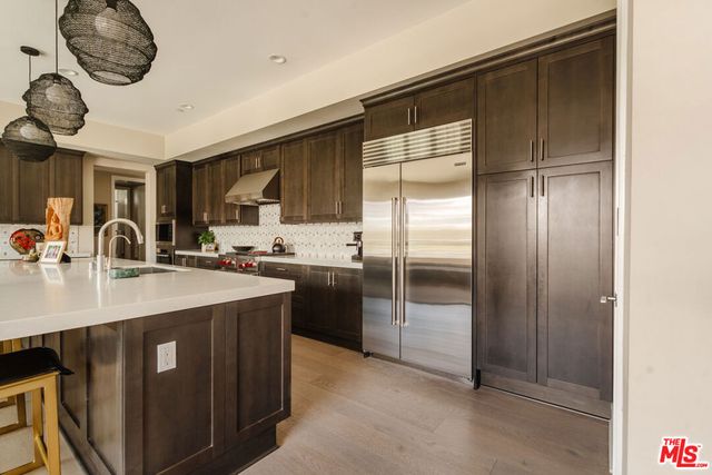 12765 Bluff Creek Drive 1, Los Angeles, CA 90094