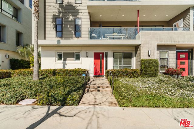 12765 Bluff Creek Drive 1, Los Angeles, CA 90094