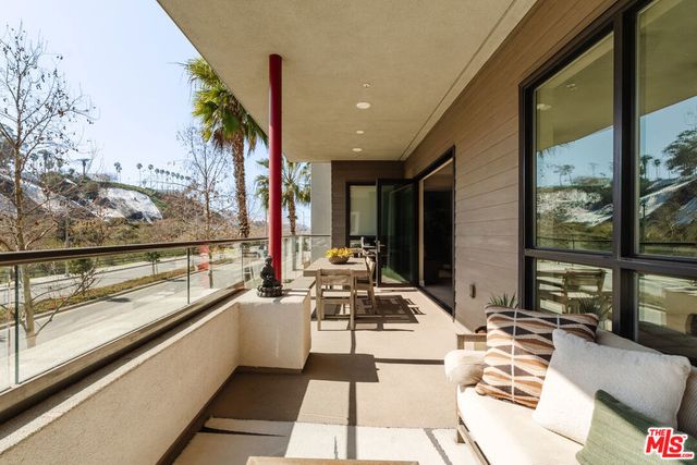 12765 Bluff Creek Drive 1, Los Angeles, CA 90094
