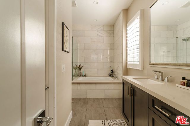 12765 Bluff Creek Drive 1, Los Angeles, CA 90094