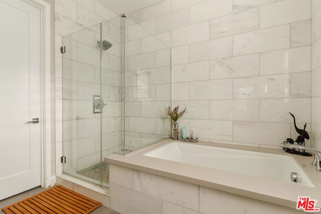12765 Bluff Creek Drive 1, Los Angeles, CA 90094