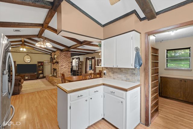 202 Espanita Boulevard, Haughton, LA 71037