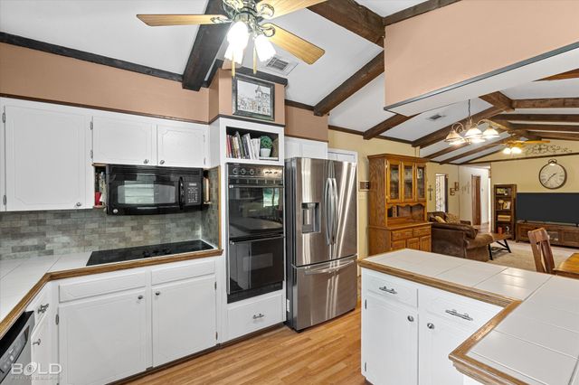 202 Espanita Boulevard, Haughton, LA 71037