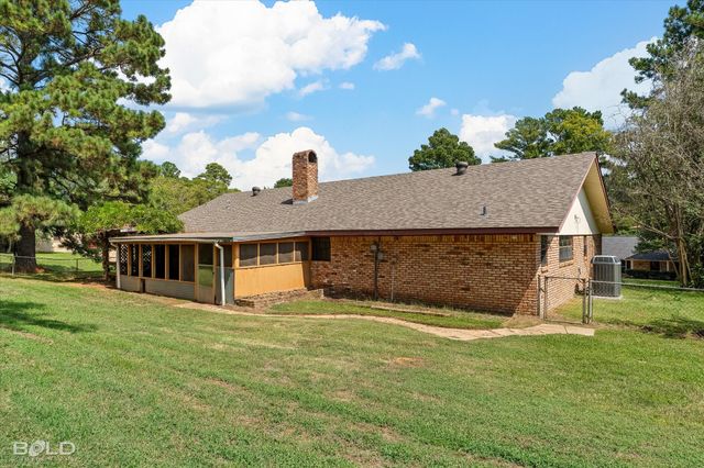 202 Espanita Boulevard, Haughton, LA 71037