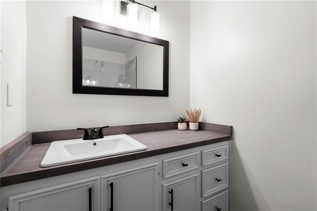 7485 Creekwood Drive, Mobile, AL 36695