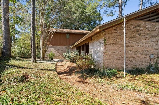 7485 Creekwood Drive, Mobile, AL 36695