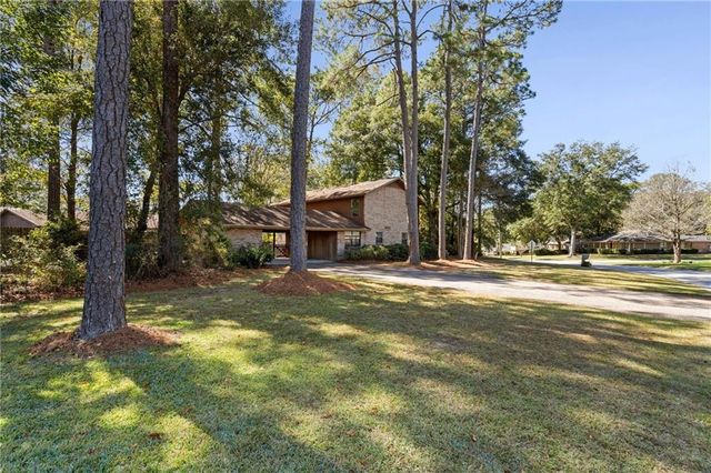 7485 Creekwood Drive, Mobile, AL 36695