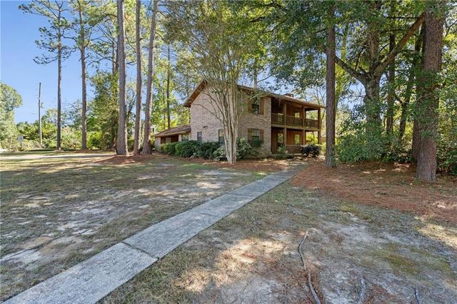7485 Creekwood Drive, Mobile, AL 36695