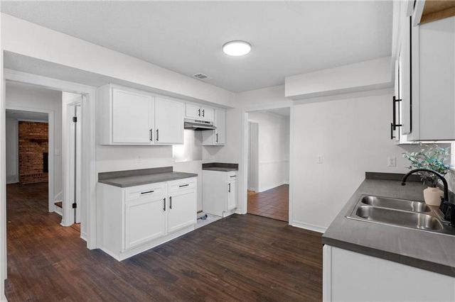 7485 Creekwood Drive, Mobile, AL 36695