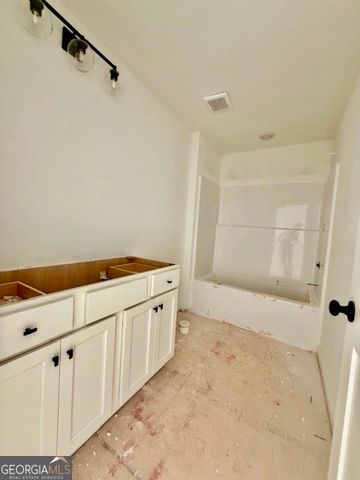 1742 Forrest Farms Drive, Greenville, GA 30222