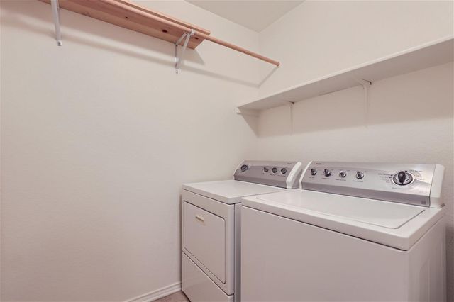 5521 SE Victory Gallop DR, Del Valle, TX 78617