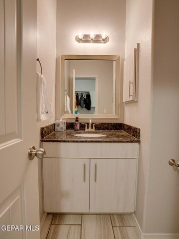 14752 WILLIAM MESHEL Drive, El Paso, TX 79938