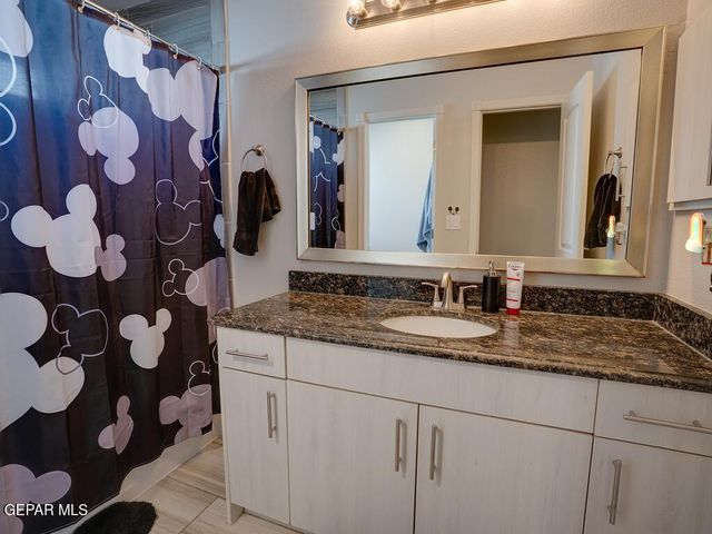 14752 WILLIAM MESHEL Drive, El Paso, TX 79938