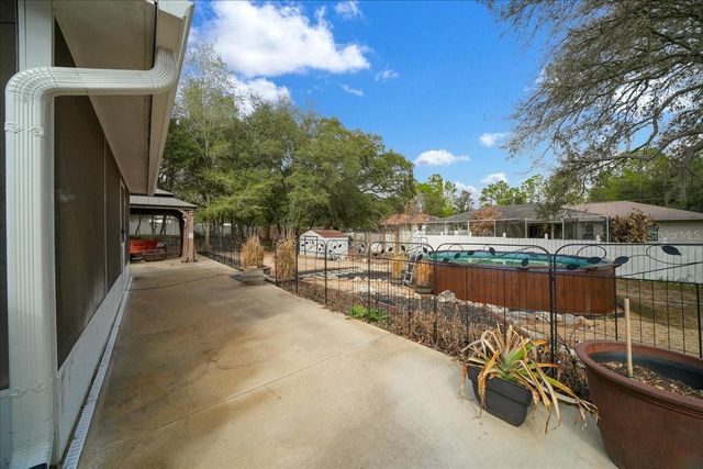 9 PECAN RADIAL, Ocala, FL 34472