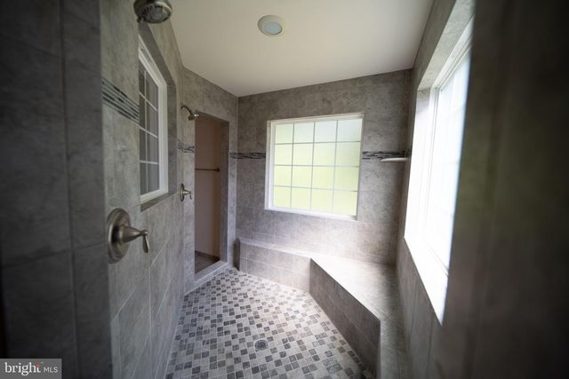 7356 TOTTENHAM DR, White Plains, MD 20695