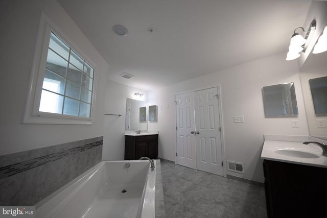 7356 TOTTENHAM DR, White Plains, MD 20695