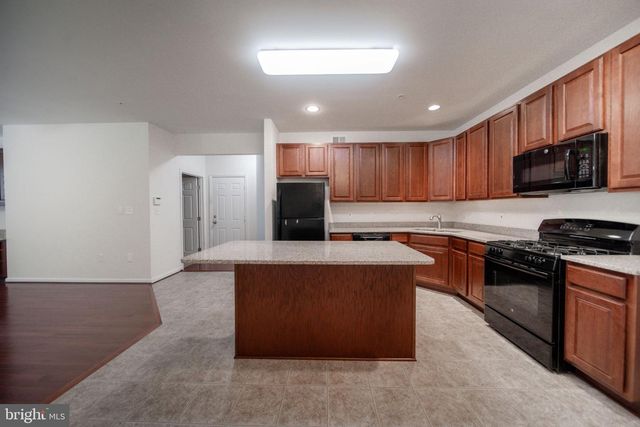 7356 TOTTENHAM DR, White Plains, MD 20695