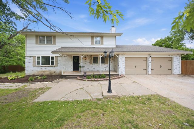 4645 N Hillcrest Ave, Bel Aire, KS 67220