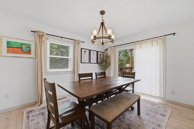 4645 N Hillcrest Ave, Bel Aire, KS 67220