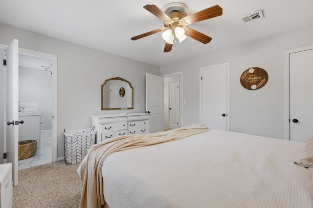 4645 N Hillcrest Ave, Bel Aire, KS 67220